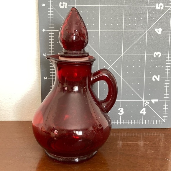 Vintage Avon Strawberry Bath Foam Cruet. - Picture 2 of 3